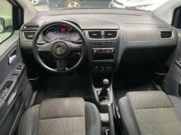 VOLKSWAGEN - FOX - 2013/2013 - Branca - R$ 37.990,00