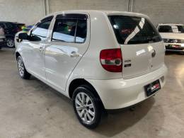 VOLKSWAGEN - FOX - 2004/2004 - Branca - R$ 23.990,00