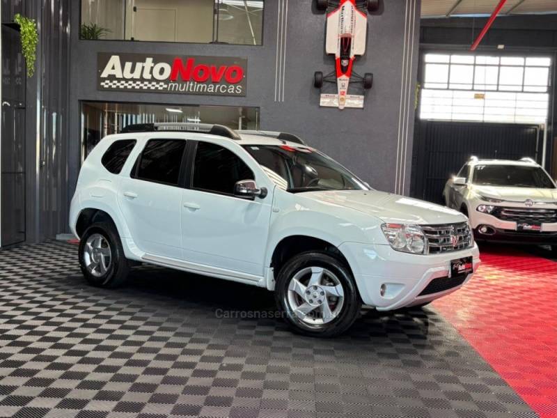 RENAULT - DUSTER - 2015/2015 - Branca - R$ 57.990,00
