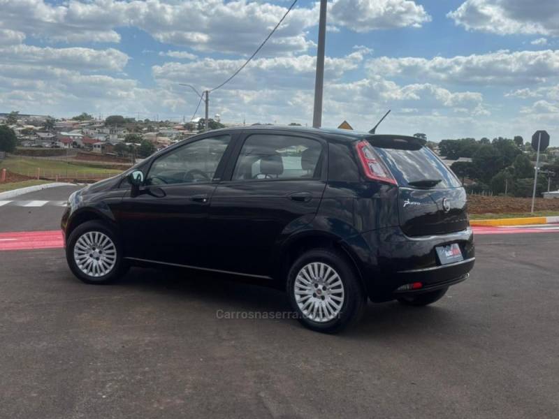 FIAT - PUNTO - 2013/2014 - Preta - R$ 42.990,00