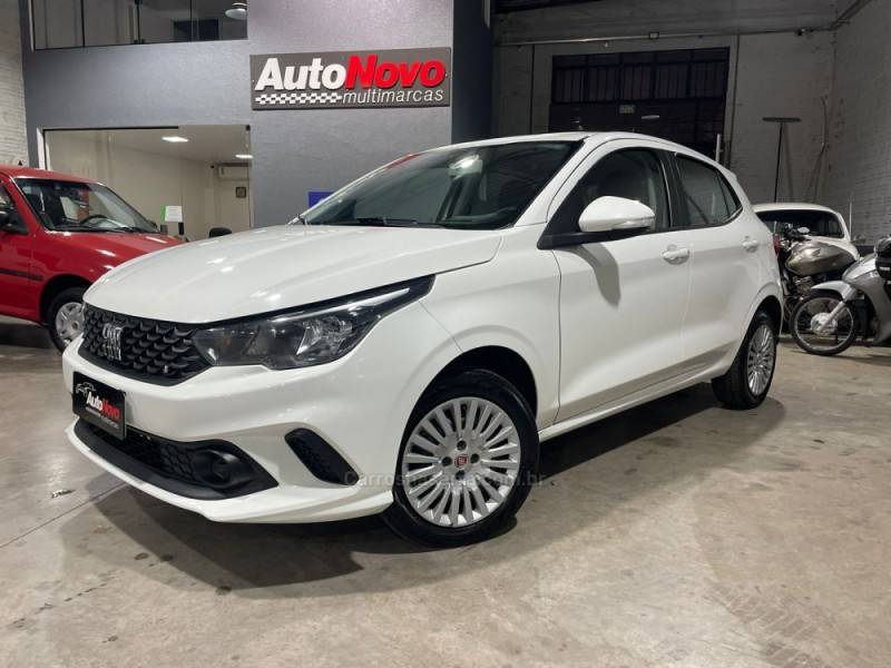 FIAT - ARGO - 2021/2022 - Branca - R$ 64.990,00