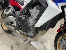 HONDA - CB 650 - 2015/2015 - Branca - R$ 42.990,00