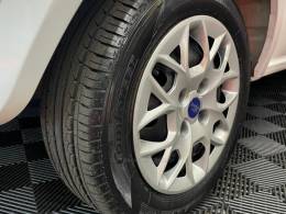 FORD - KA - 2010/2011 - Branca - R$ 25.990,00