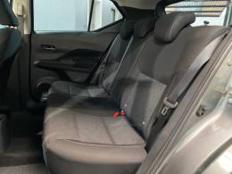 NISSAN - KICKS - 2022/2023 - Cinza - R$ 99.990,00