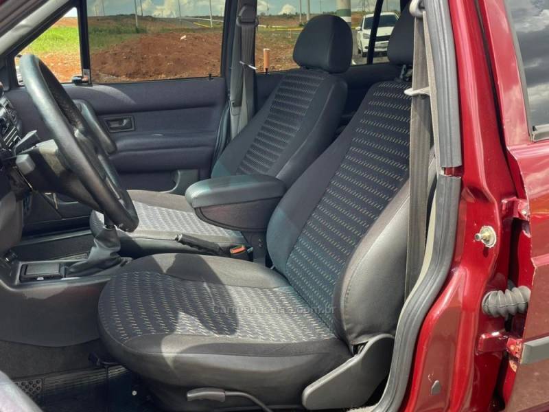 VOLKSWAGEN - SANTANA - 1997/1998 - Vermelha - R$ 14.990,00