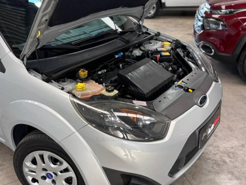 FORD - FIESTA - 2011/2011 - Prata - R$ 39.990,00