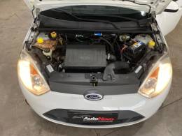 FORD - FIESTA - 2014/2014 - Branca - R$ 34.990,00