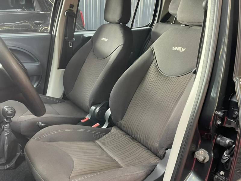 FIAT - UNO - 2014/2014 - Cinza - R$ 36.990,00