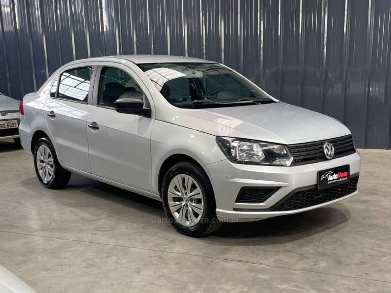 VOLKSWAGEN - VOYAGE - 2021/2022 - Prata - R$ 57.990,00
