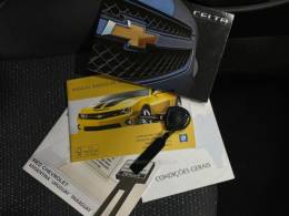 CHEVROLET - CELTA - 2012/2013 - Prata - R$ 38.990,00