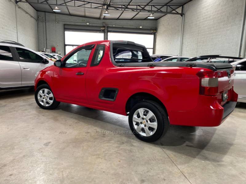 CHEVROLET - MONTANA - 2015/2015 - Vermelha - R$ 46.990,00