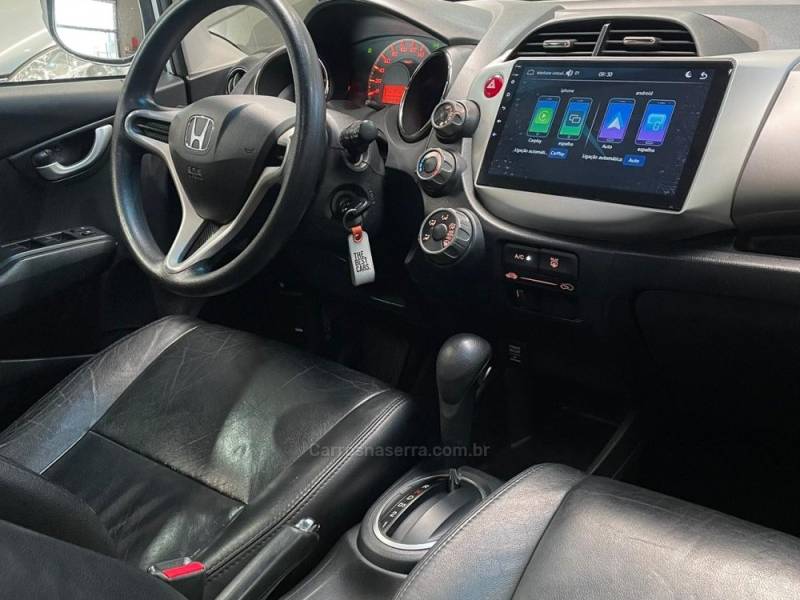 HONDA - FIT - 2013/2014 - Prata - R$ 59.990,00