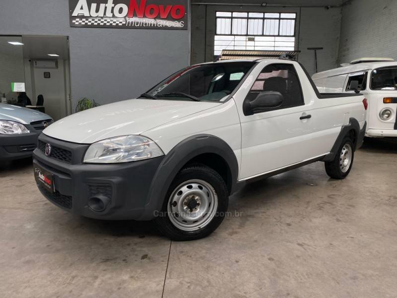 FIAT - STRADA - 2017/2018 - Branca - R$ 57.990,00